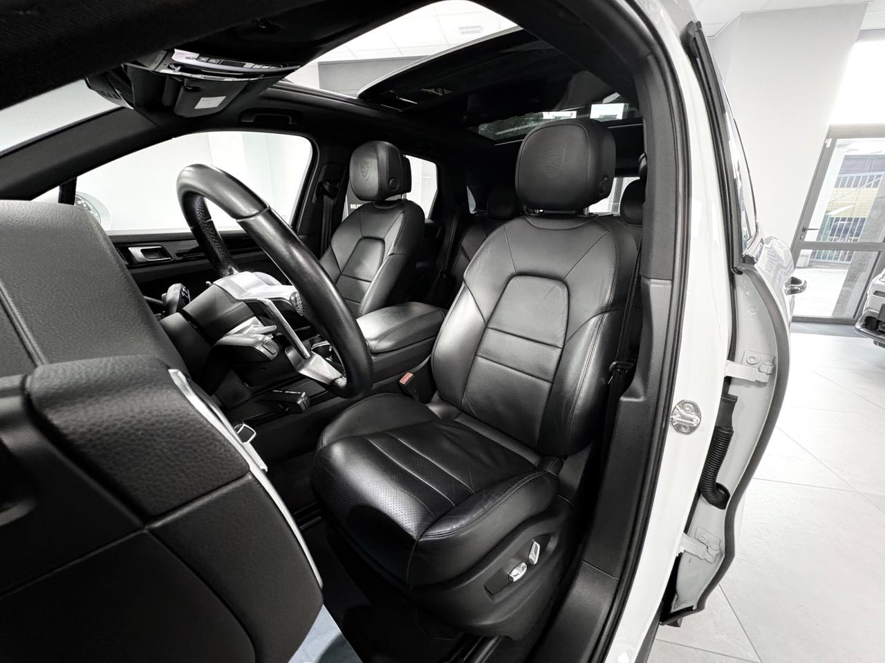 Porsche Cayenne 3.0 Hybrid 340cv 2020 km 91000