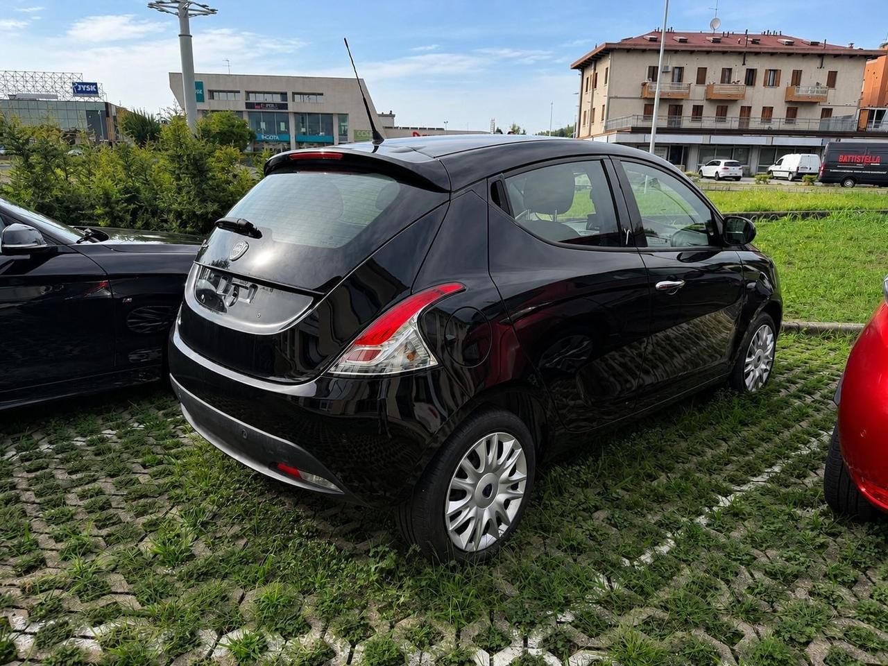 Lancia Ypsilon 1.2 69 CV 5 porte Gold