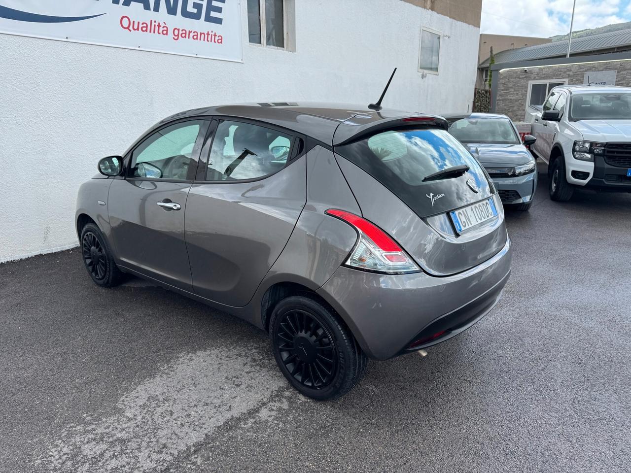 Lancia Ypsilon 1.0 FireFly 5 porte S&S Hybrid UnYca