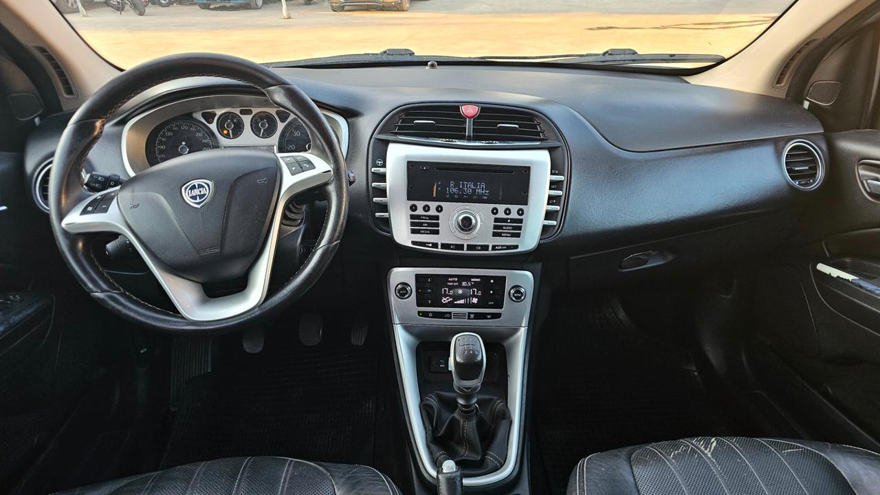 Lancia Delta 1.6 MJT 105 CV Gold