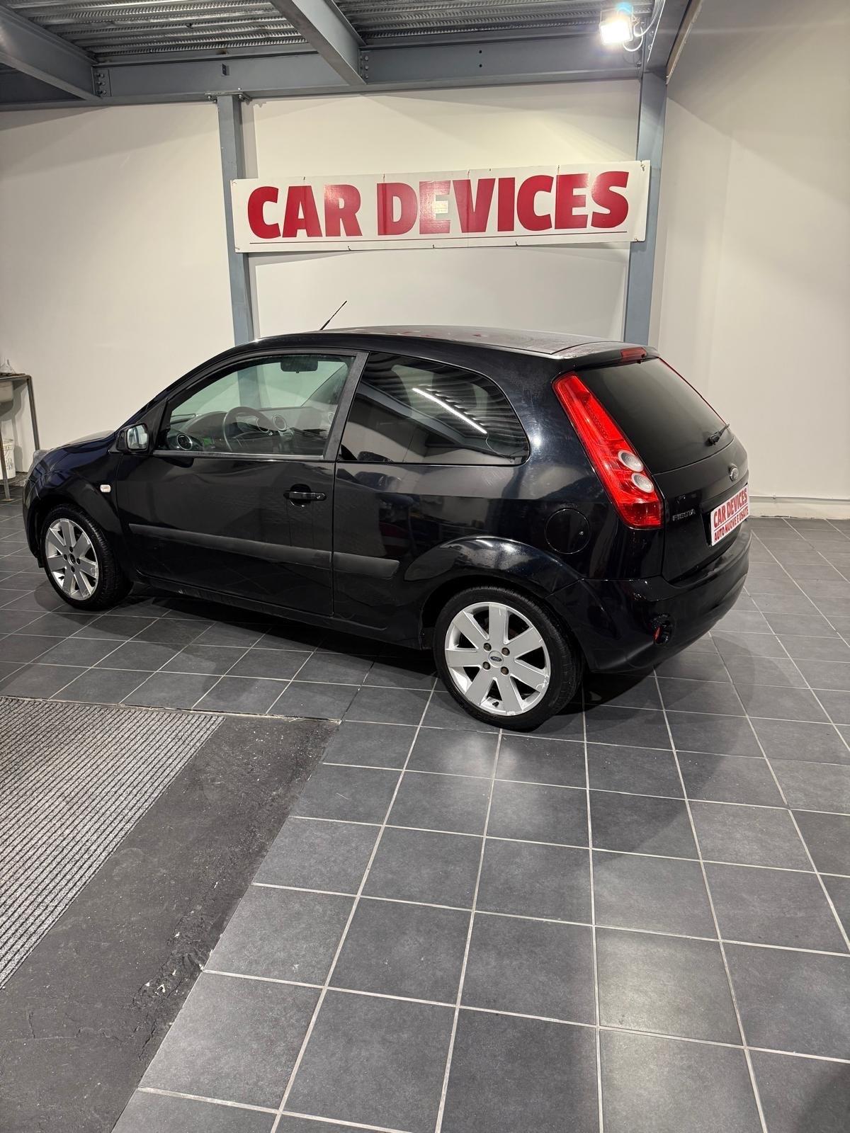 Ford Fiesta 1.2 3p. -GPL-NEOPATENTATI