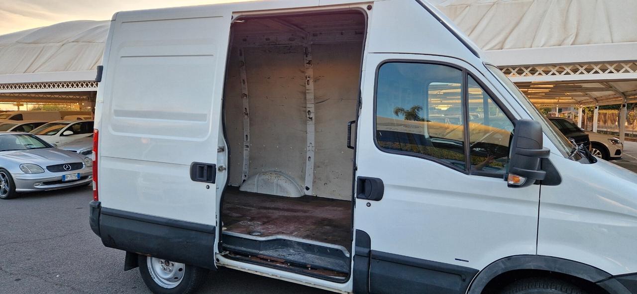 Iveco Daily L1 H3 Furgone 2.3 Mjt