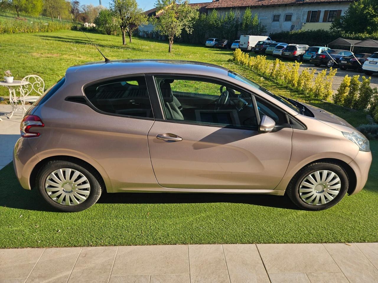 Peugeot 208 1.2 VTi 82 CV 3 porte Active