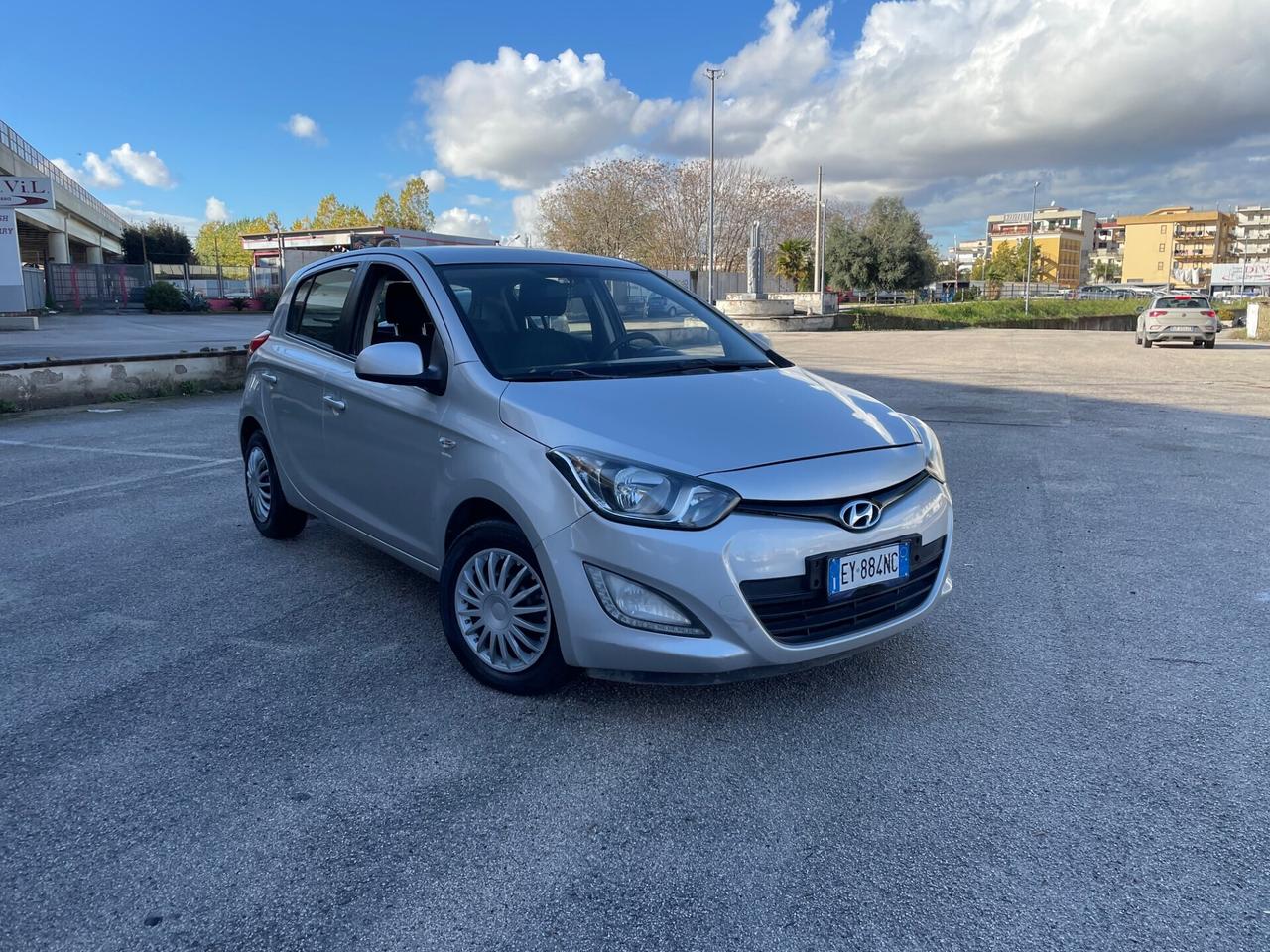 Hyundai i20 1.1 CRDi 5p. Sound Edition