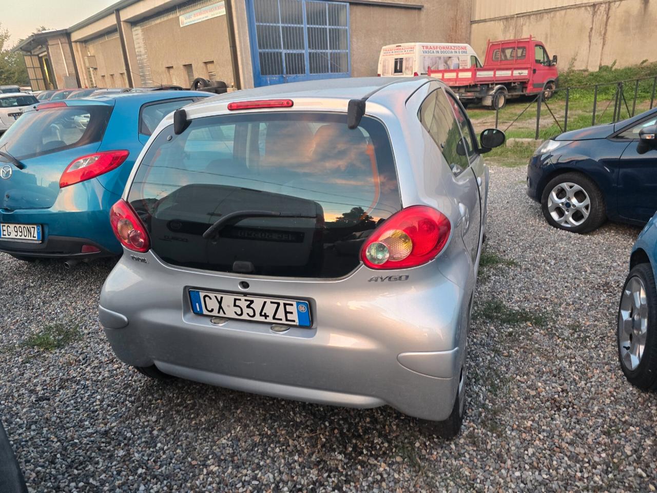 Toyota Aygo 1.0 12V VVT-i 5 porte Sol