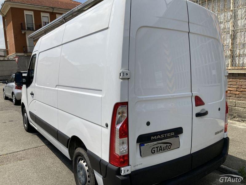 Renault Master T35 2.3 dCi/130 L2H2 IVA ESPOSTA
