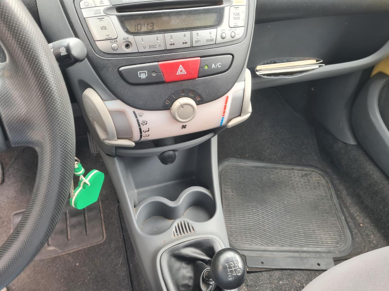 Peugeot 107 1.0 68CV 3p. Plaisir