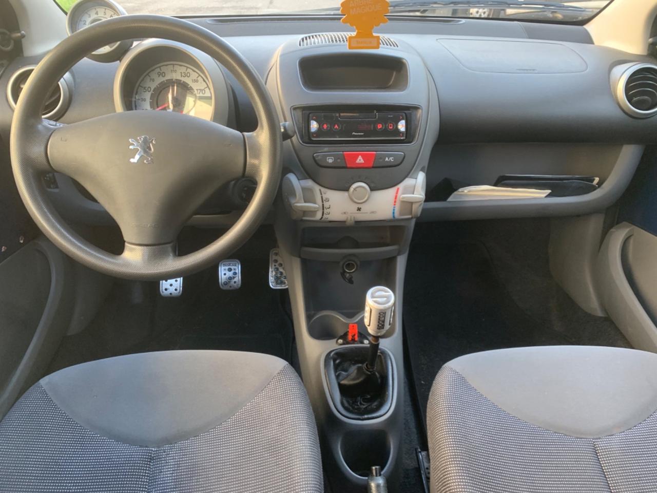 Peugeot 107 1.0 68CV 5p. Sweet Years