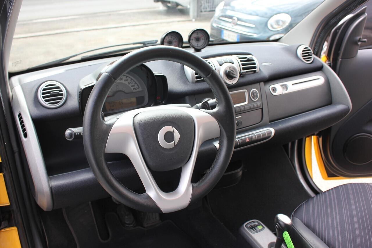 smart forTwo 1.0 mhd Pulse 71cv SERVOSTERZO MIX PELLE GARANZIA 12 MESI KM REALI CERTIFICATI