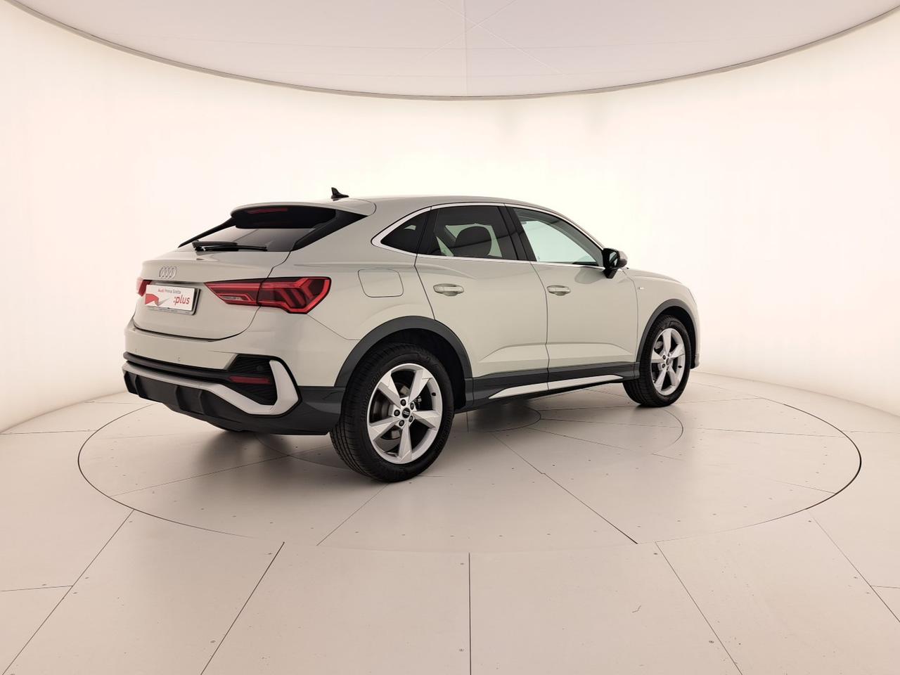 Audi Q3 sportback 35 1.5 tfsi s-tronic