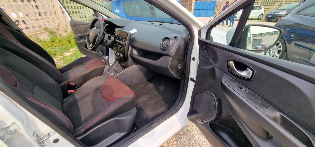 Renault Clio 1.2 75CV GPL Costume National 2015