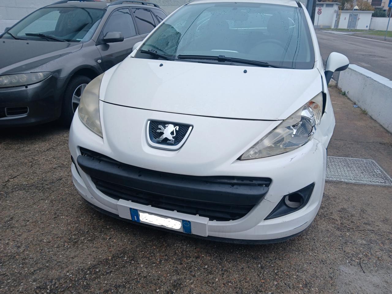Peugeot 207 1.4 5p. GPL Per Neopatentati