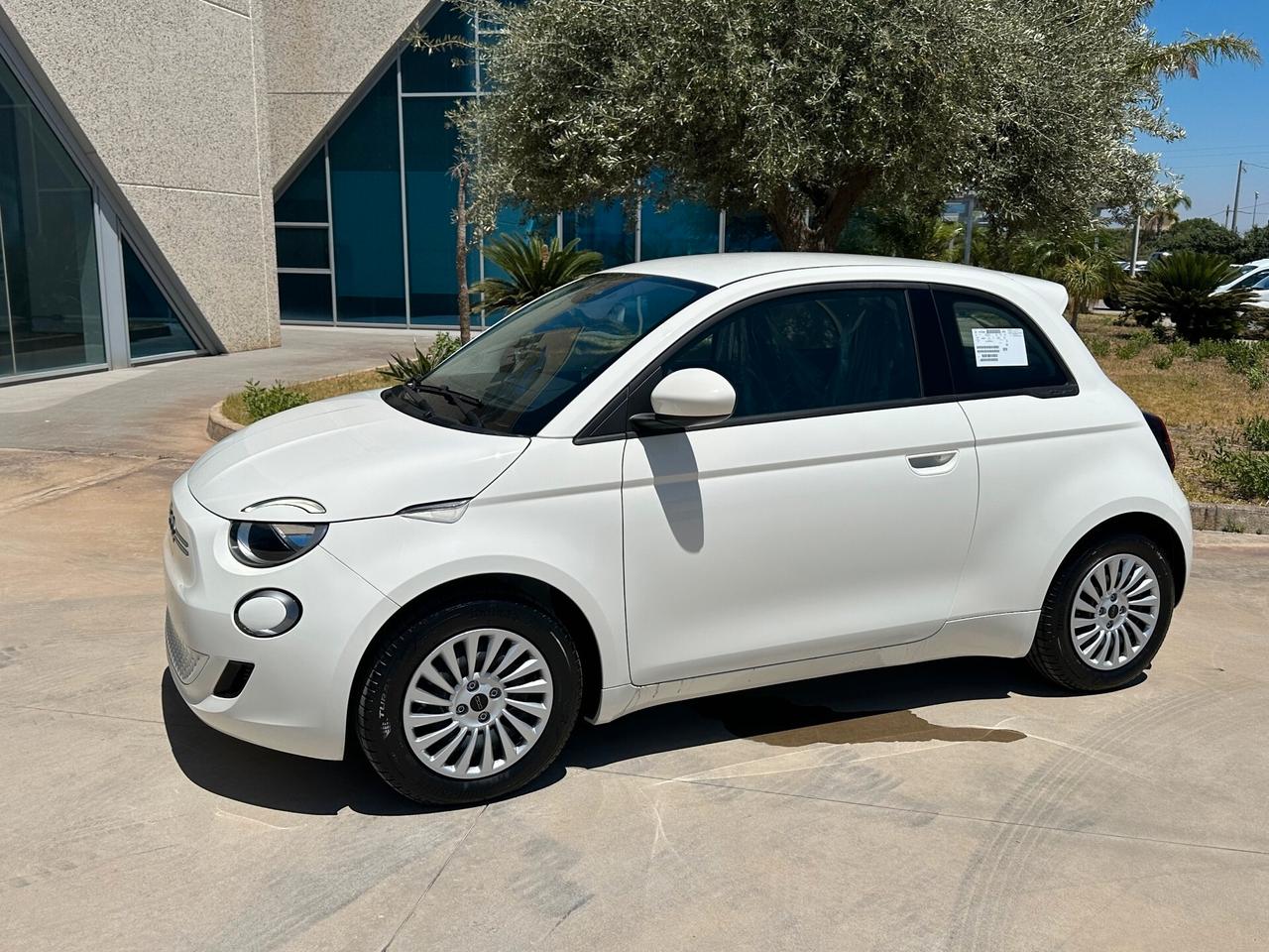 Fiat 500e Bev offerta T-Stock prezzo imperdibile