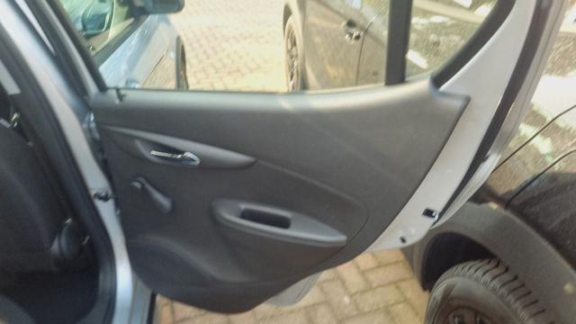 OPEL Karl Rocks 1.0 73 CV