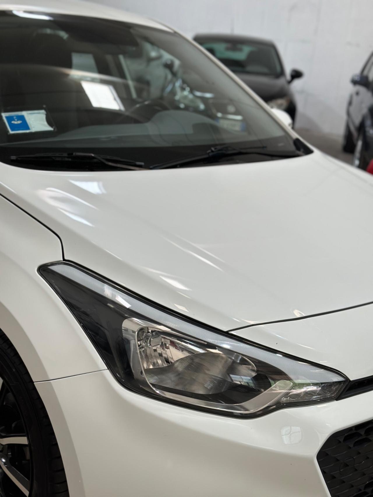 Hyundai i20 1.2 5P UNICOPR KMCERT NEOPAT GARANZ