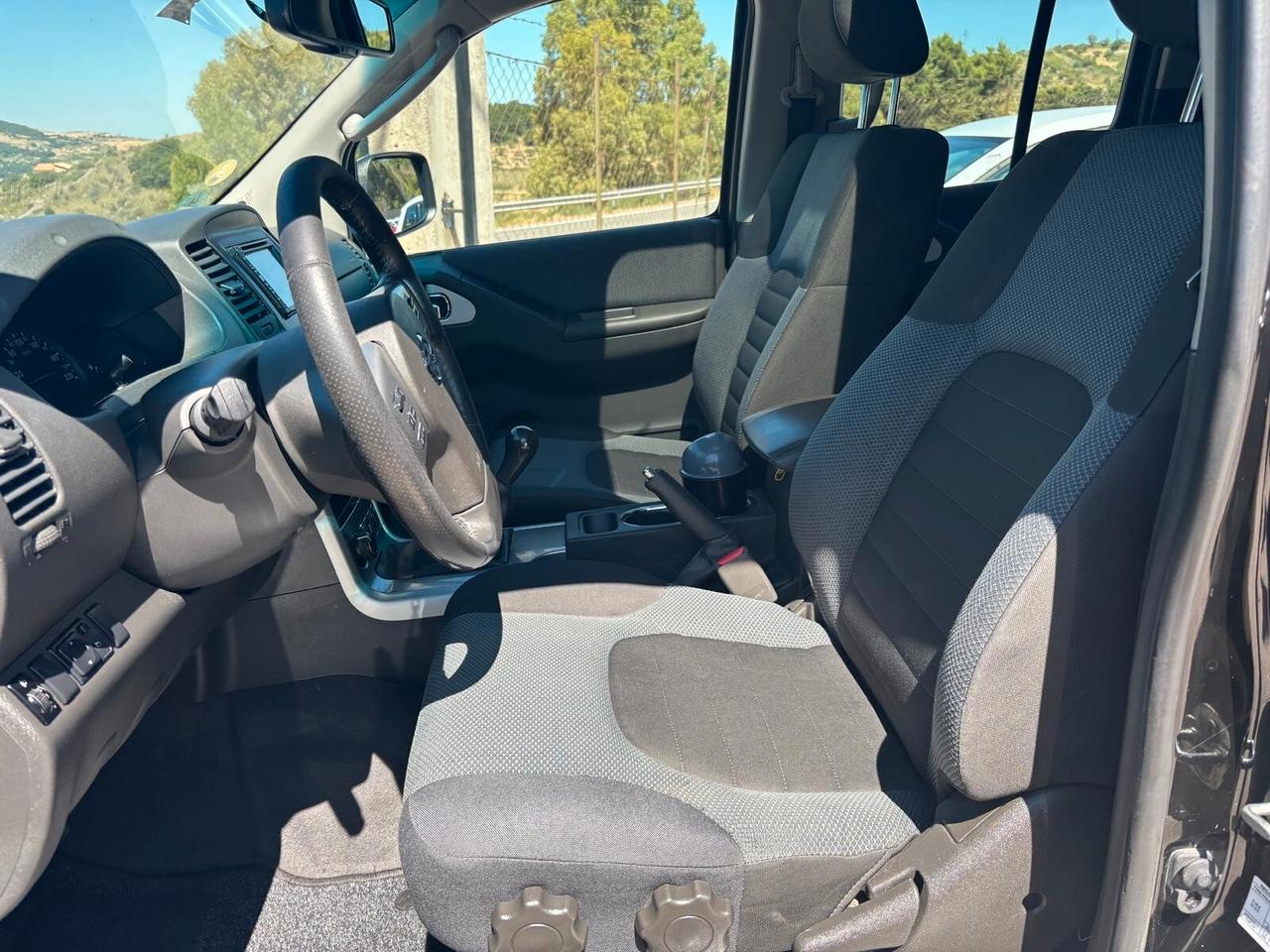 Nissan Navara 2.5 dCi 190CV Double Cab - 2015