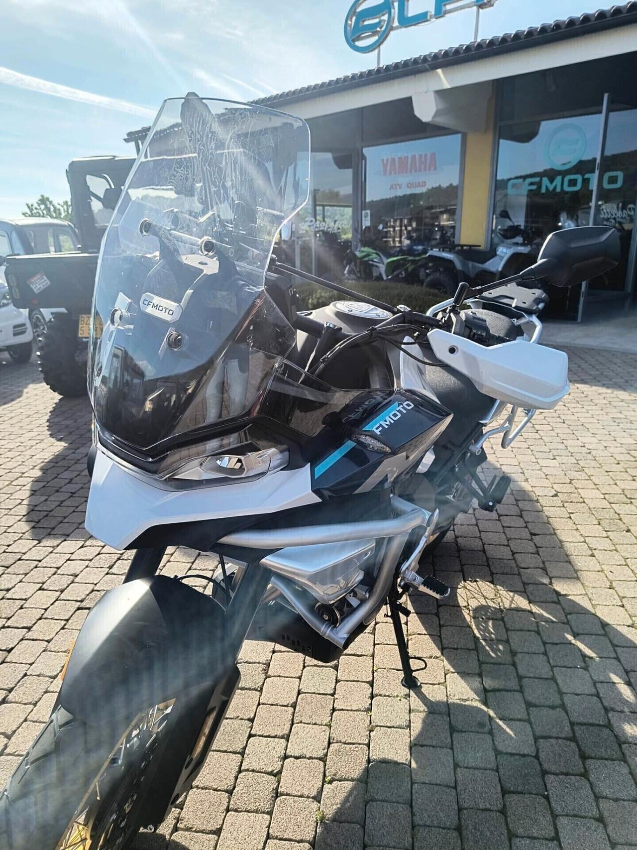 CFMOTO MT 700 ADV