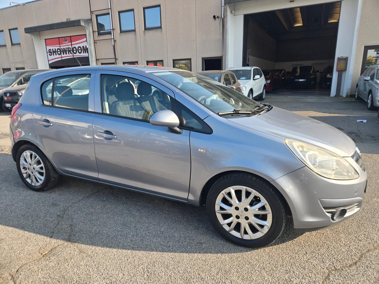 Opel Corsa 1.2 5 porte Enjoy