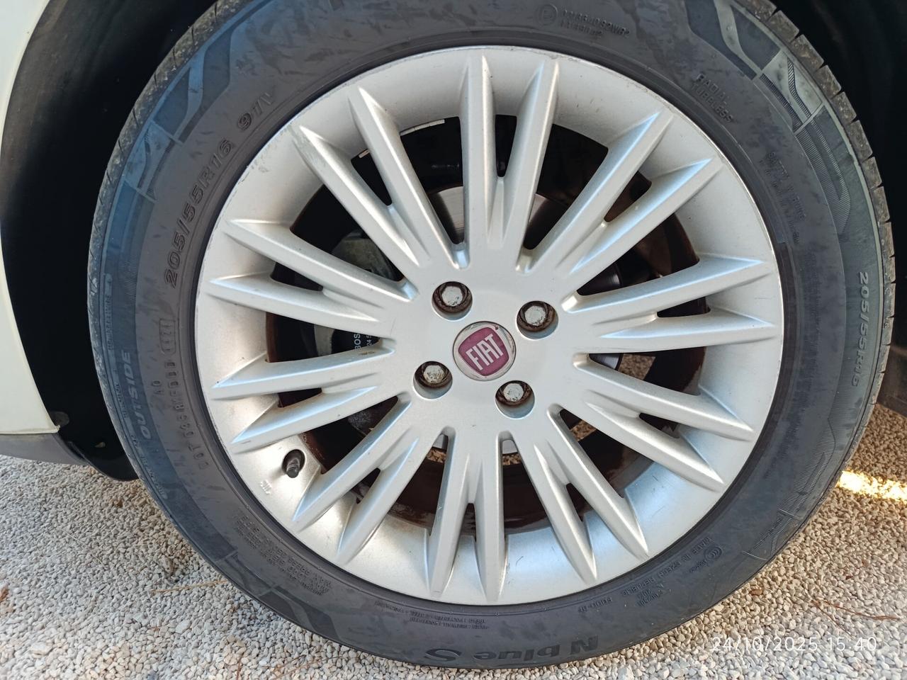Fiat Bravo 1.4 EasyPower Easy £ 3790 VISTA E PIACIUTA £ 4999 CON GARANZIA
