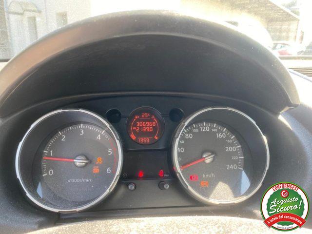 NISSAN Qashqai 2.0 dCi DPF 4WD Acenta