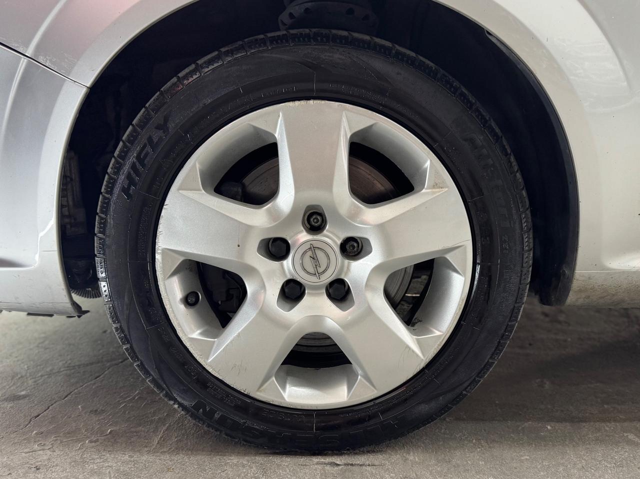 Opel Zafira 1.9 CDTI 7POSIT 120CV ADATTA NEOPATENTATI