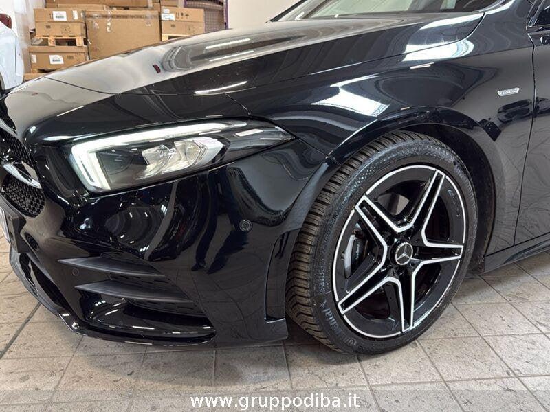 Mercedes-Benz Classe A - W177 2018 Diesel A 180 d Premium Night edition auto