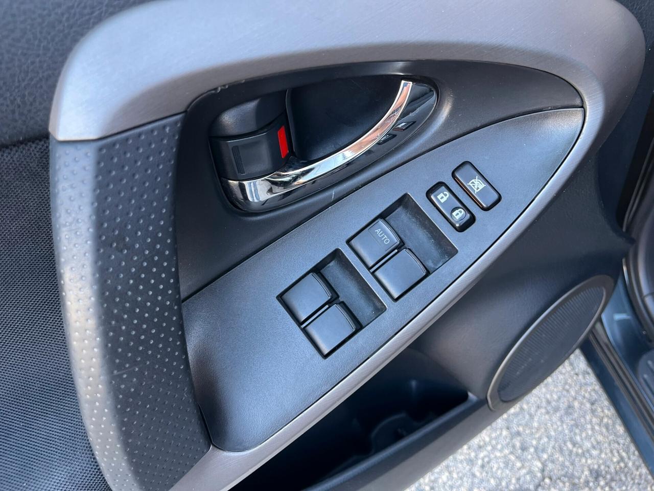 Toyota RAV 4 2.2 4x4 Diesel 136 CV Fuoristrada