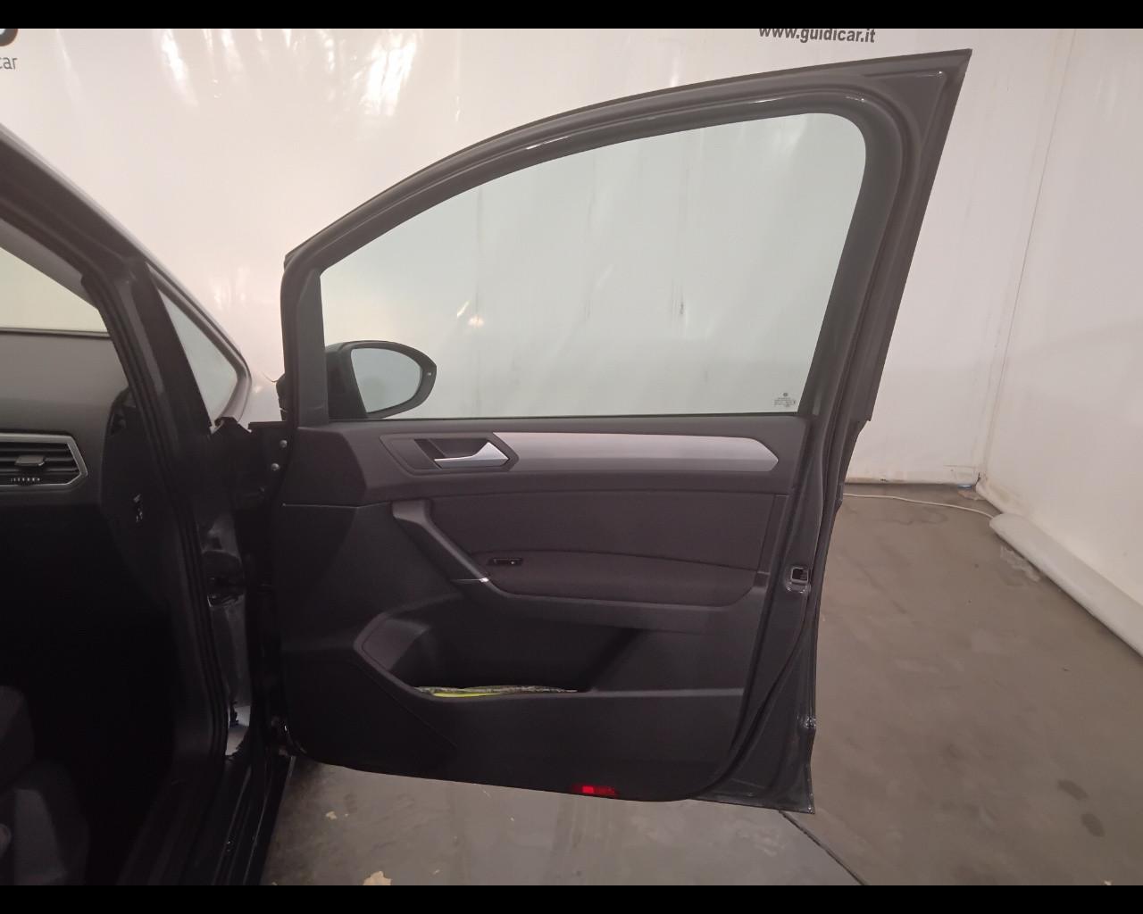 VOLKSWAGEN Touran III 2015 - Touran 1.5 tsi Business 150cv dsg