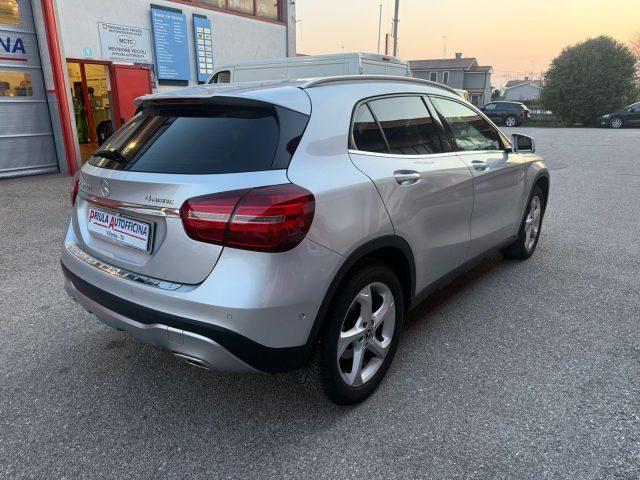 MERCEDES-BENZ GLA 200 d Automatic 4Matic Sport GANCIO TRAINO