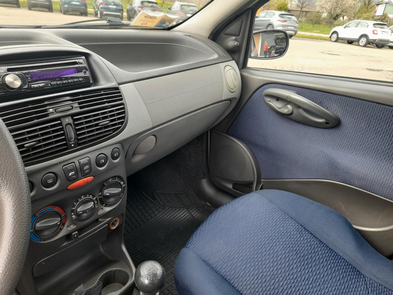 Fiat Punto 1.2i 16V cat 5 porte GPL SCADENZA 2035