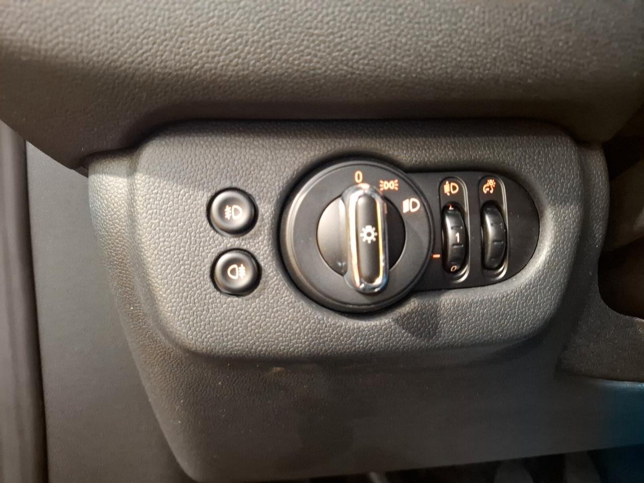 Mini Clubman 2.0 Cooper D Boost 115CV TAGLIANDI MINI