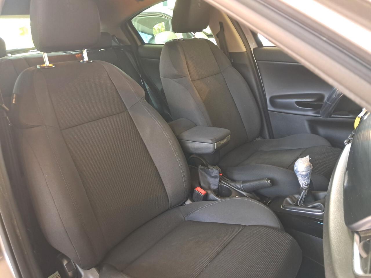 Alfa Romeo Giulietta 1.4 Turbo 120 CV GPL Distinctive