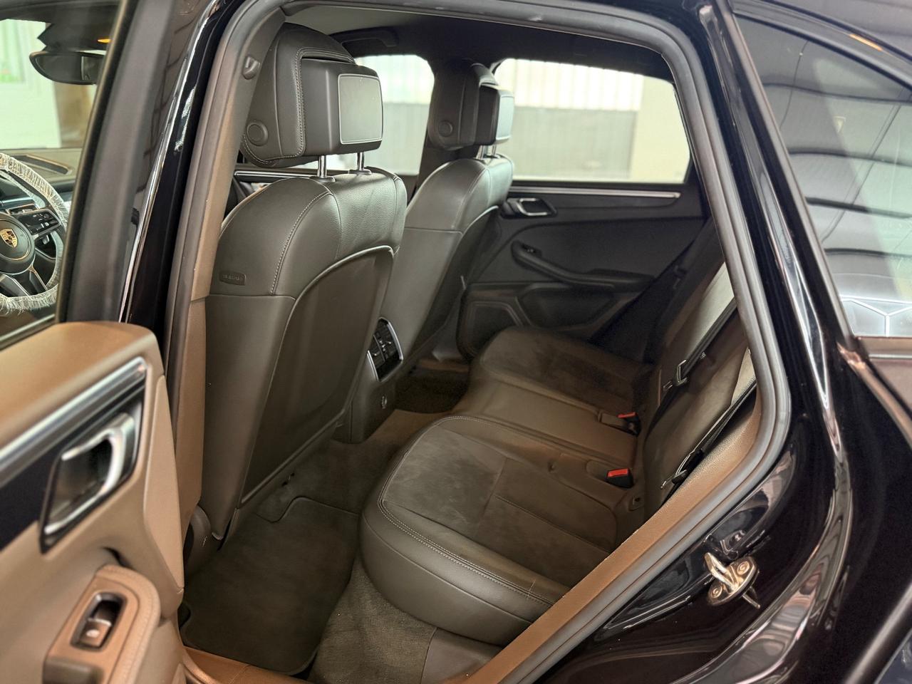Porsche Macan 2.0 Benz 252CV Platnium 2017