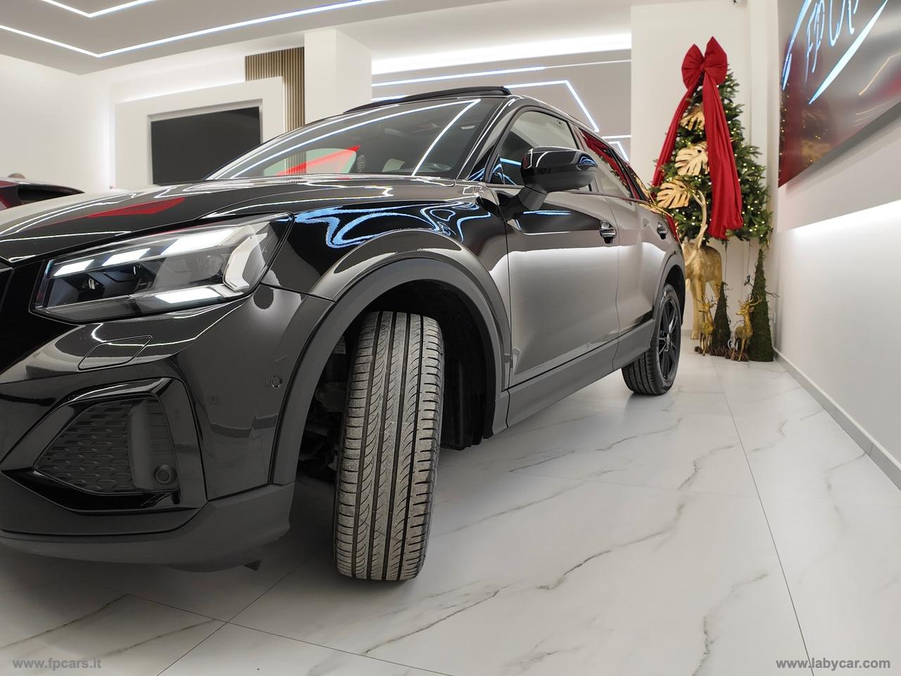 AUDI Q2 35 TDI quattro S tr. Identity Black