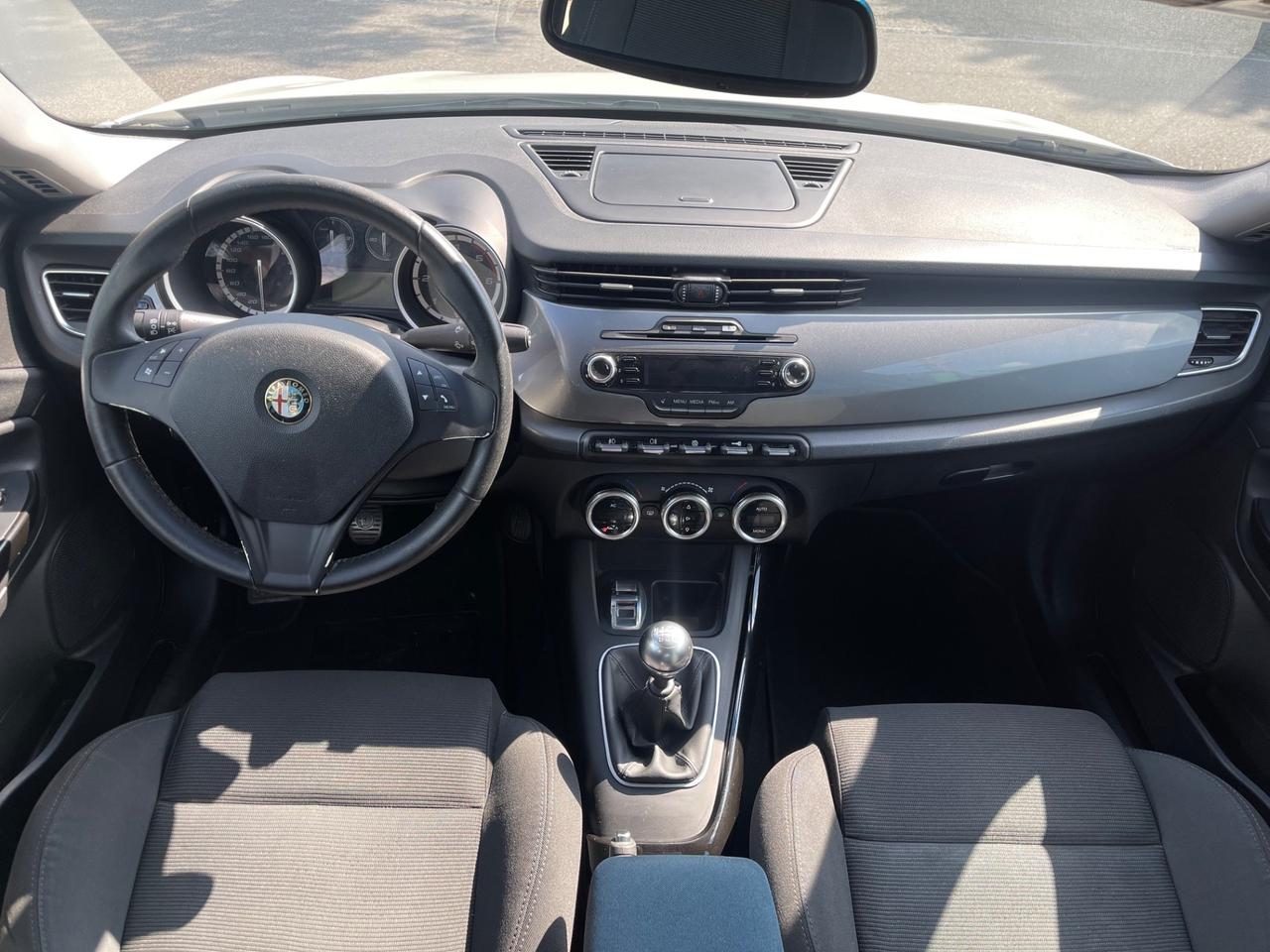 Alfa Romeo Giulietta 1.6 JTDm-2 105 CV Distinctive