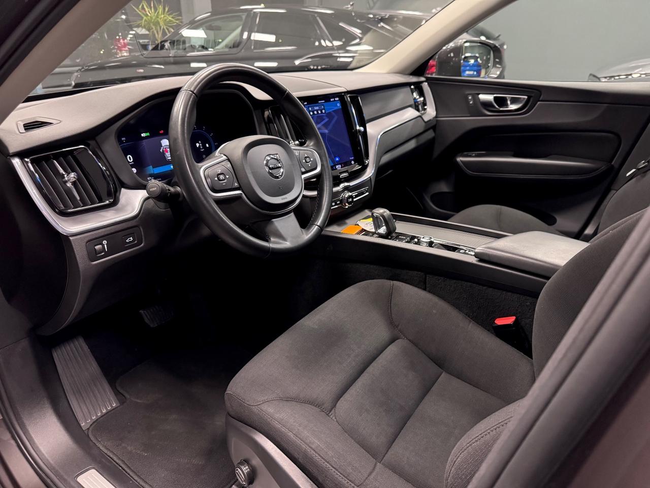 Volvo XC 60 XC60 B4 (d) AWD automatico Business