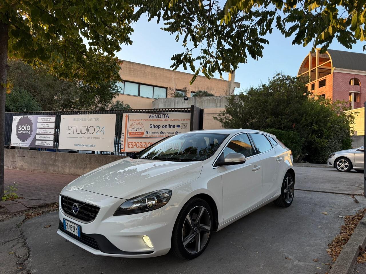 Volvo V40 D2 R-DESIGN
