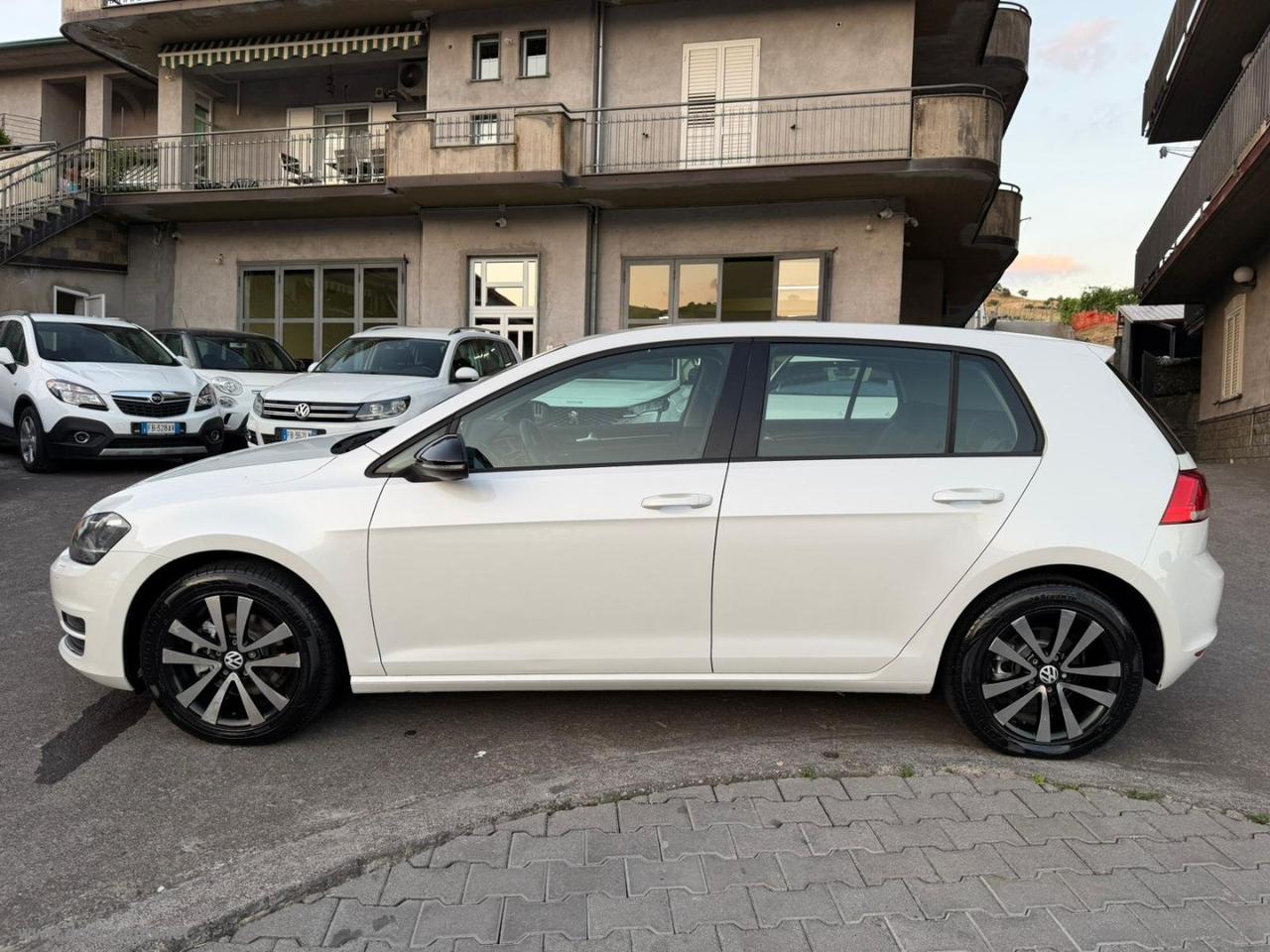 VOLKSWAGEN Golf 2.0 TDI DSG 5p. Highline BMT