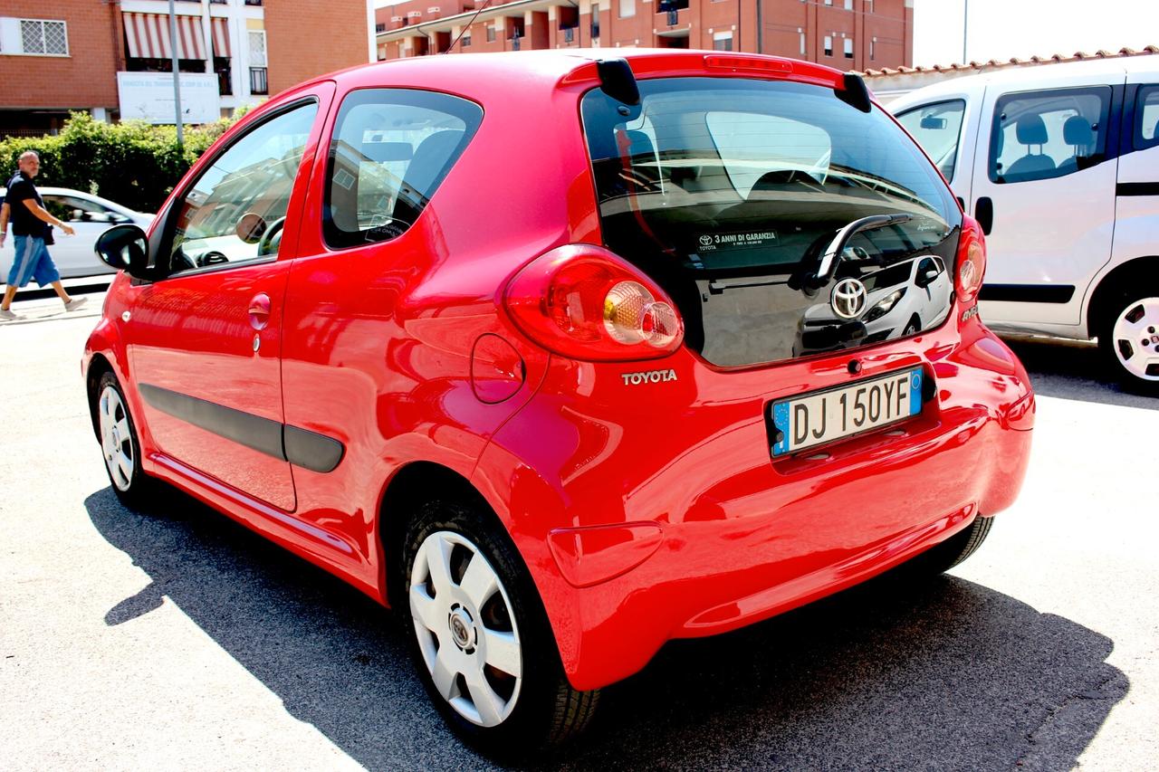 Toyota Aygo *PREZZO REALE* UNIPRO KM REALI CERTIFICATI CRONO TAGLIANDI TOYOTA COMPLETA GARANZIA 12 MESI TAGLANDATA NEOPATENTATI OK