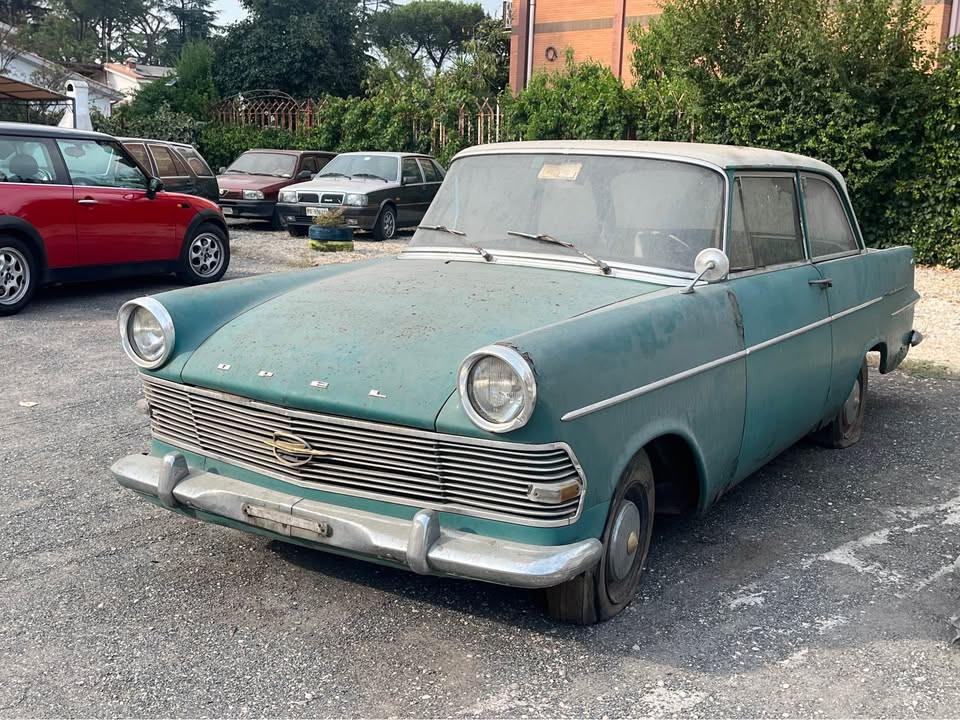 Opel Rekord P2 2 porte