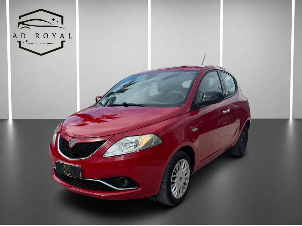 Lancia Ypsilon 1.2 69 CV 5 porte GPL Ecochic Gold 10/2017