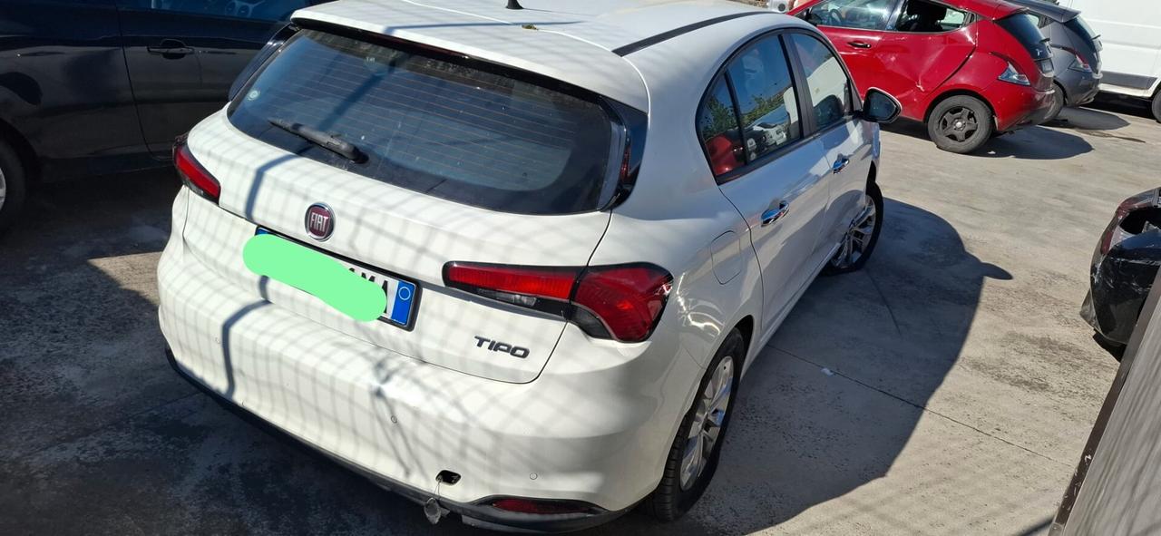 2016 Fiat Tipo 1.4 5 porte Lounge