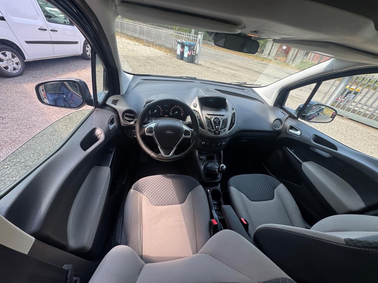 Ford Tourneo Courier 1.5 TDCI 95 CV Plus