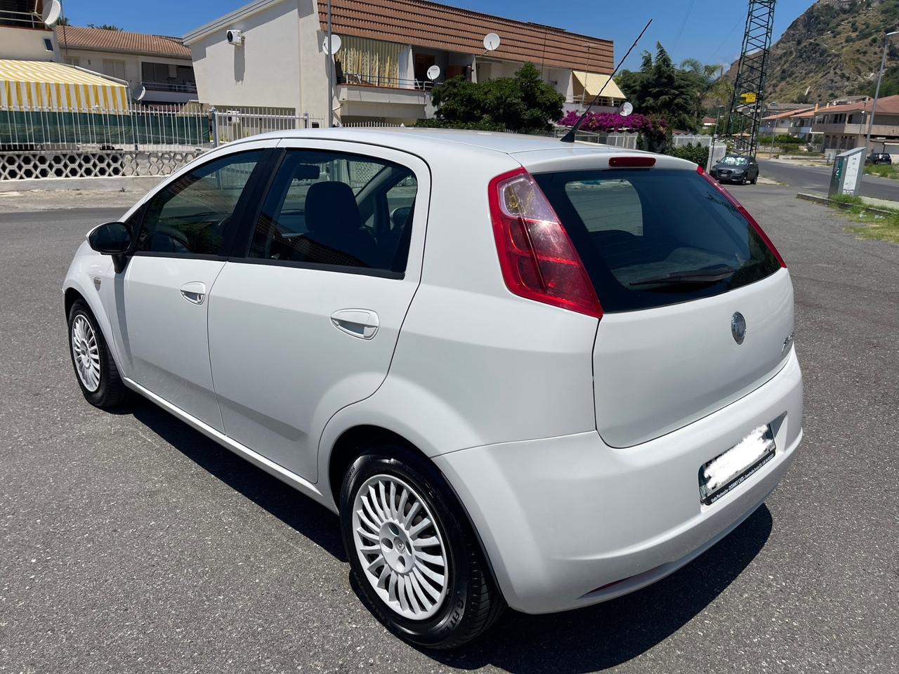Fiat Grande Punto Grande Punto 1.3 MJT 90 CV 5 porte Dynamic automatica