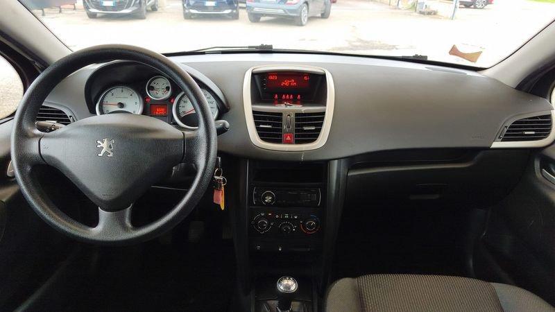 Peugeot 207 207 5p 1.4 hdi X-Line FL