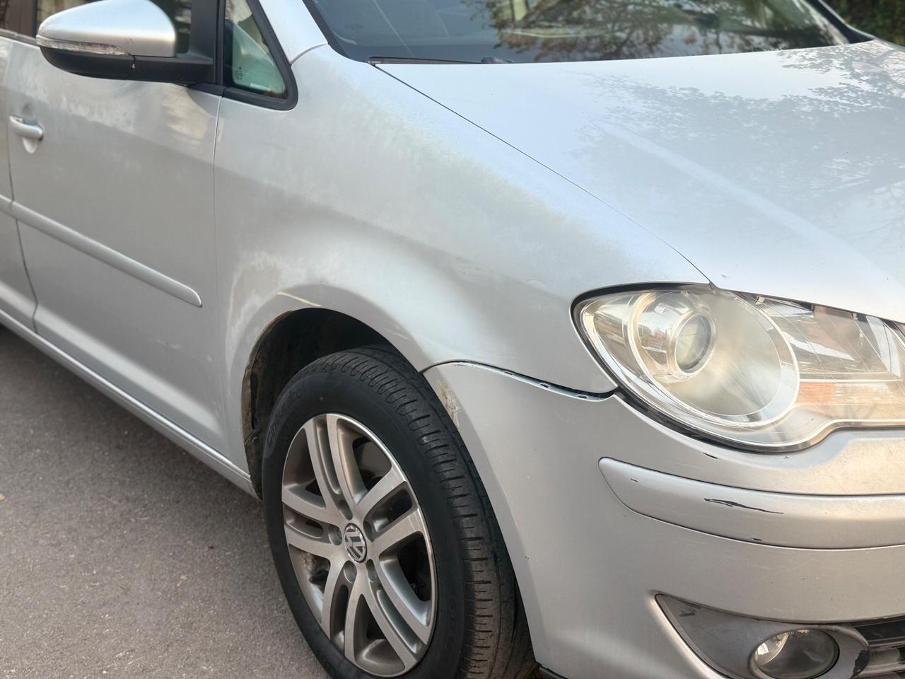 Volkswagen Touran 1.4 16V TSI 150CV DSG Trendline Ecofuel