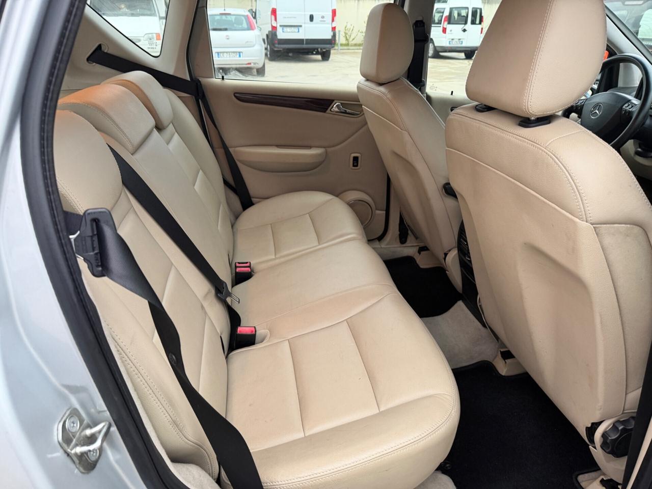 MERCEDES A 180 CDI ELEGANCE AUTOMATICO NEOPATENTATI