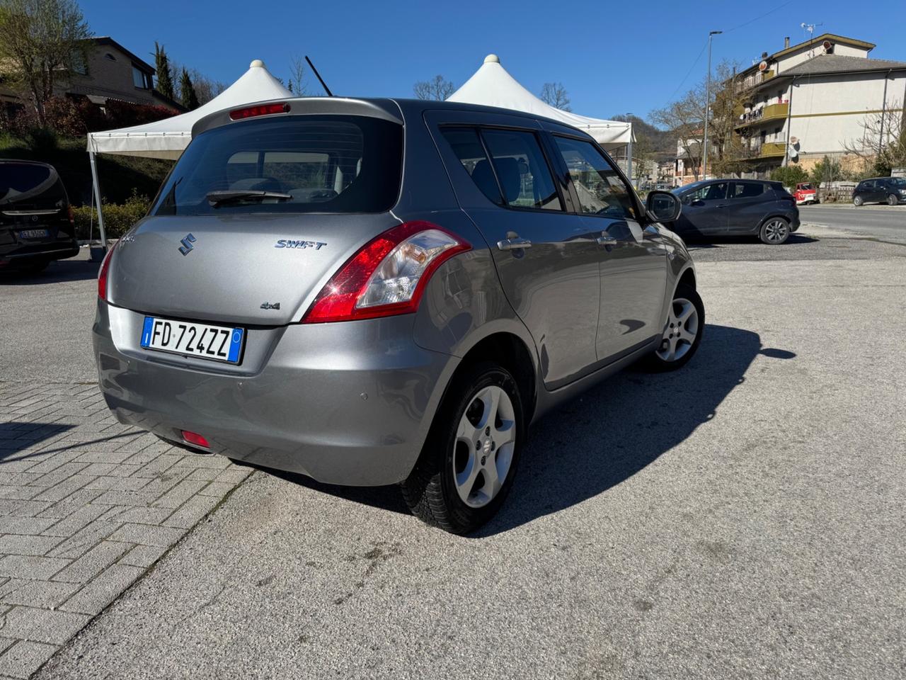 Suzuki Swift 1.2 4x4 5 porte