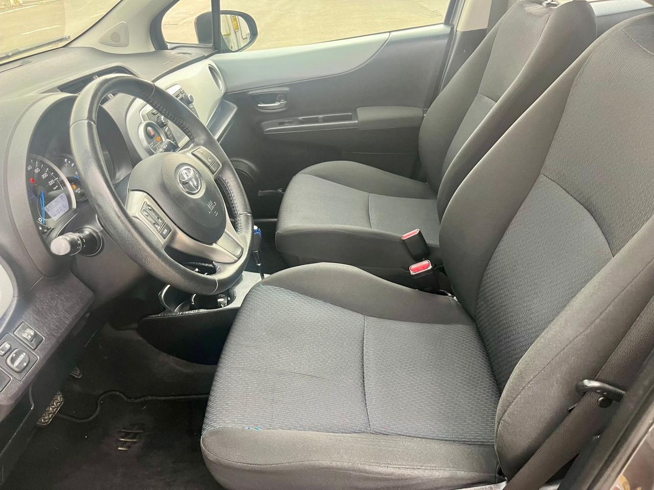 Toyota Yaris 1.5 Hybrid 2014 131.000km perfetta