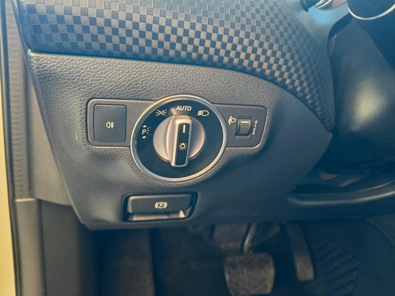 Mercedes-benz A 250 4Matic Automatic Premium